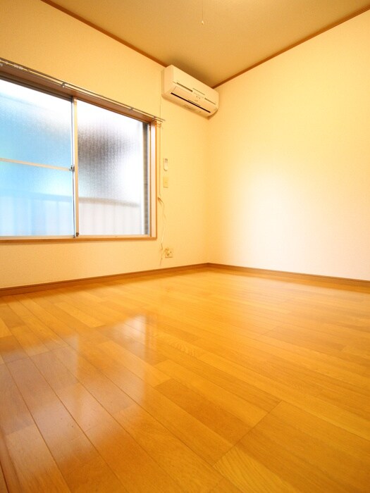 物件内観写真9　(居室)