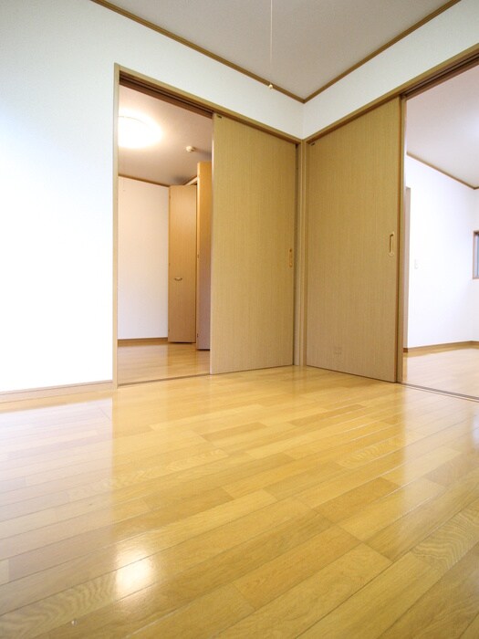 物件内観写真15　(居室)