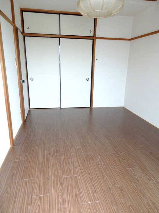 物件内観写真9　(居室)