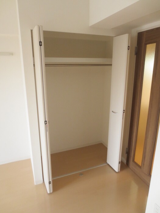 物件内観写真4　(収納)