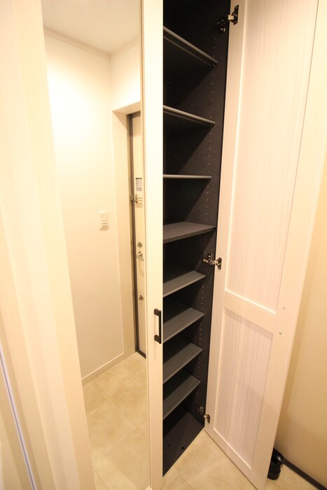 物件内観写真16　(靴箱)