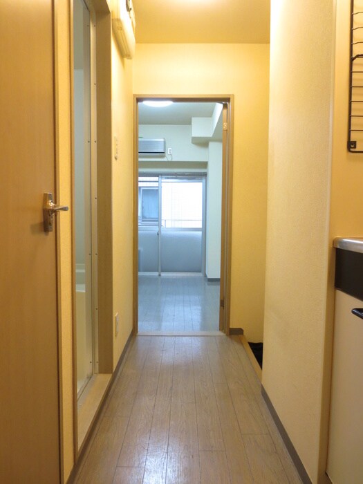 物件内観写真21　(廊下)