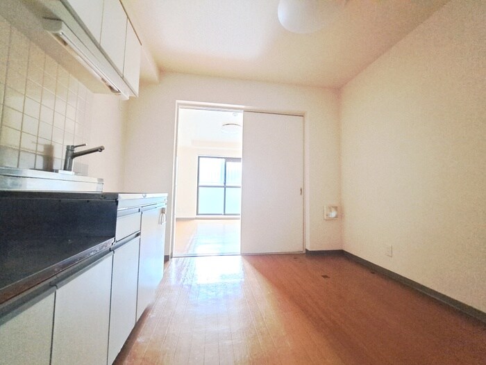 物件内観写真9　(居室)