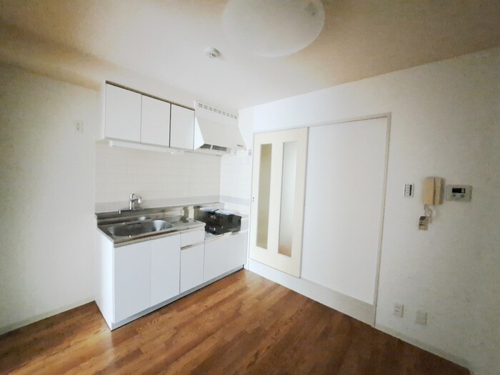 物件内観写真10　(居室)