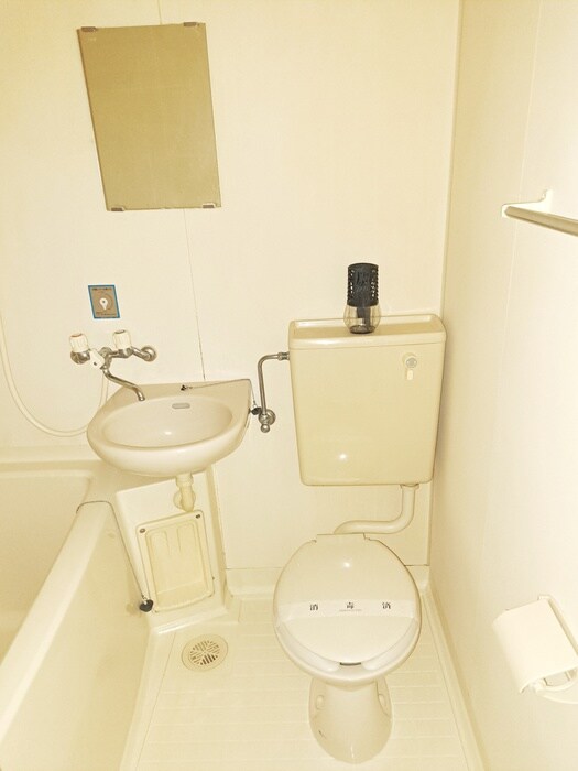 物件内観写真13　(トイレ)