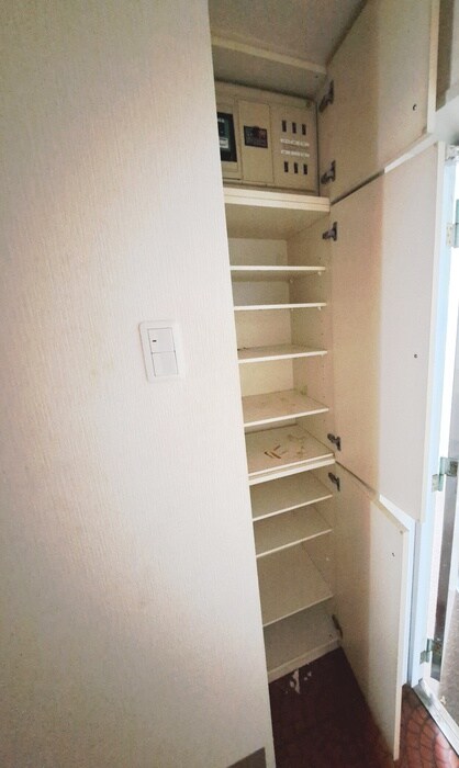 物件内観写真15　(靴箱)