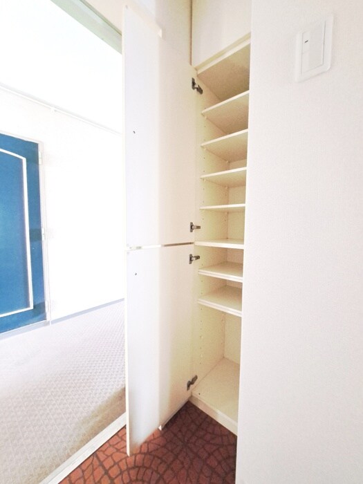 物件内観写真16　(靴箱)