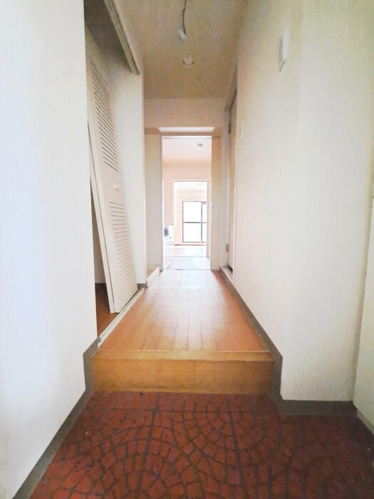 物件内観写真19　(玄関)