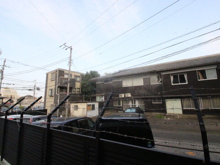 物件内観写真22　(室内からの展望)