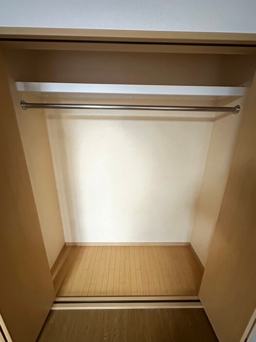 物件内観写真12　(収納)