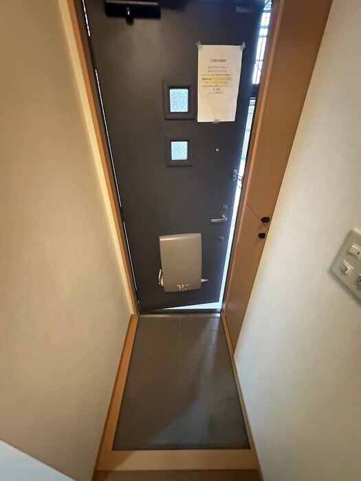 物件内観写真15　(玄関)