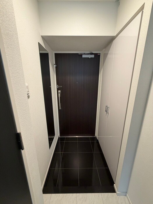 物件内観写真15　(玄関)