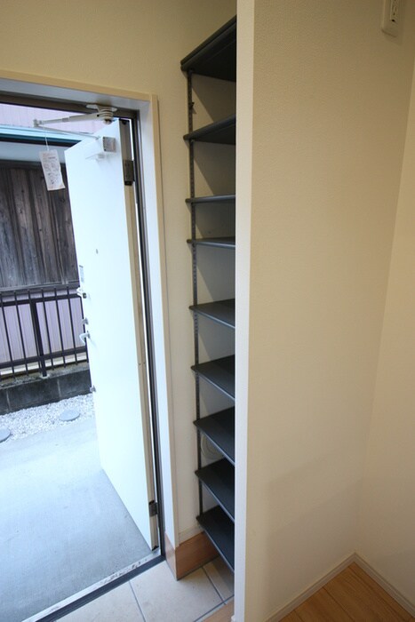 物件内観写真16　(靴箱)