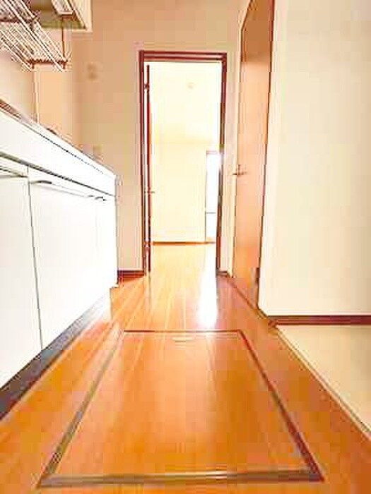 物件内観写真20　(廊下)