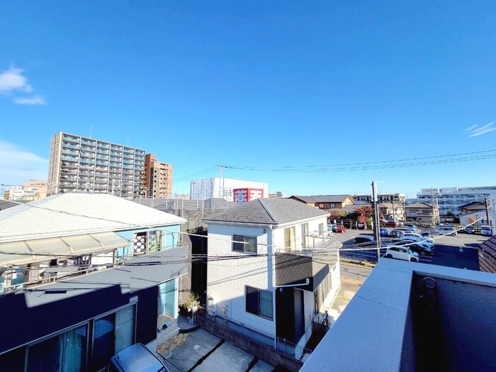 物件内観写真13　(室内からの展望)