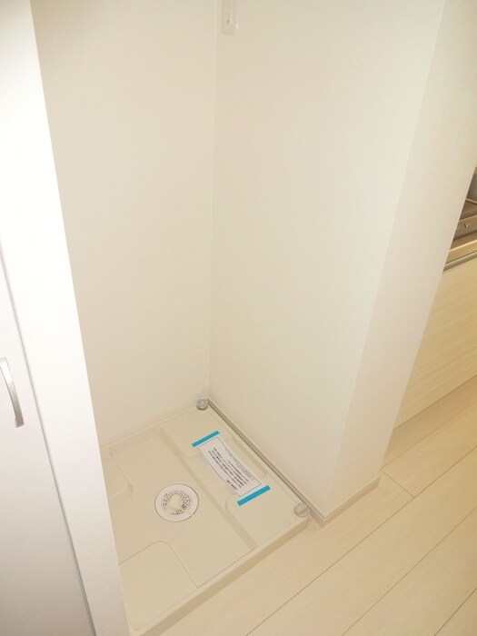 物件内観写真12　(洗濯機置場)