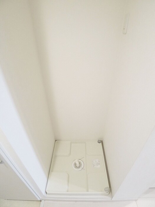 物件内観写真15　(洗濯機置場)