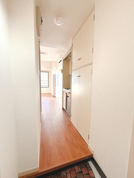 物件内観写真15　(廊下)