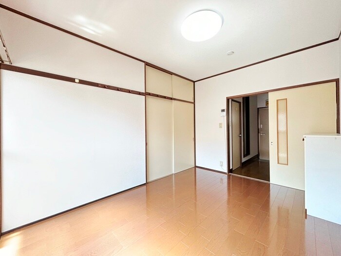 物件内観写真10　(居室)