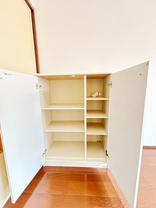 物件内観写真18　(靴箱)