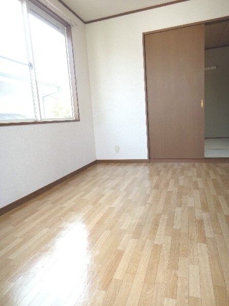 物件内観写真5　(居室)