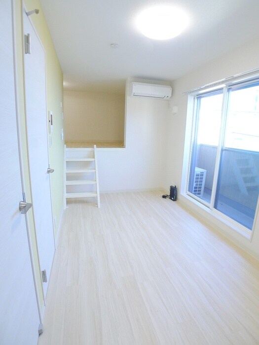 物件内観写真8　(居室)