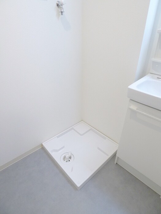 物件内観写真17　(洗濯機置場)