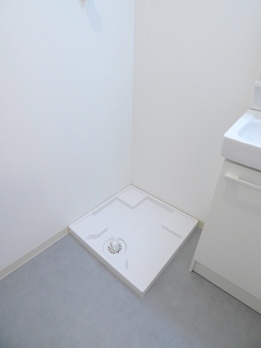 物件内観写真21　(洗濯機置場)