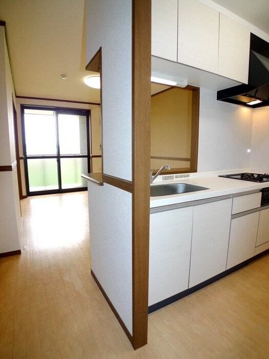 物件内観写真14　(室内からの展望)