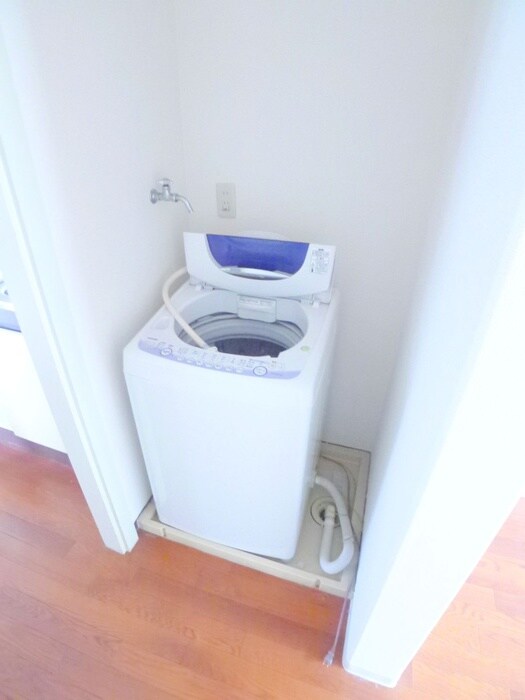 物件内観写真17　(洗濯機置場)