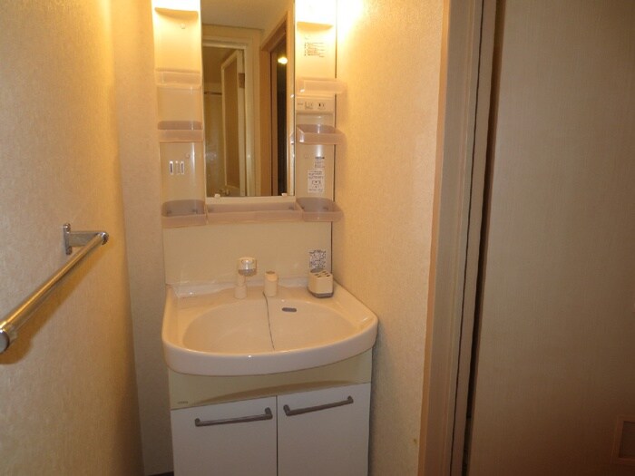 物件内観写真8　(洗面)