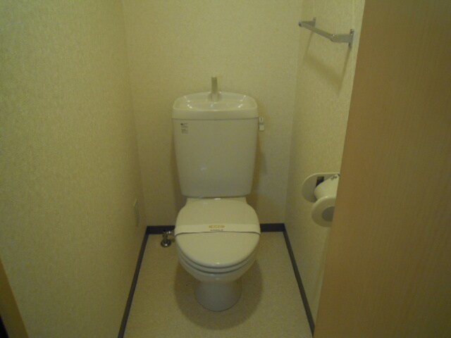 物件内観写真11　(トイレ)