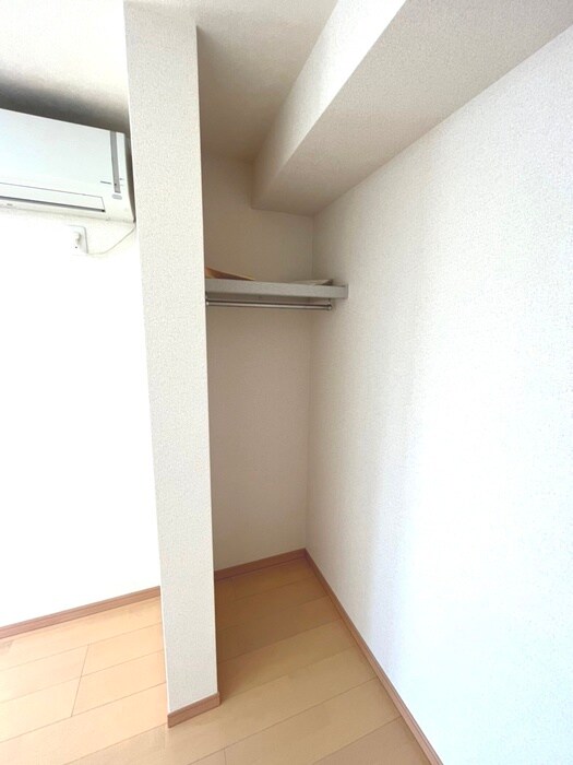物件内観写真13　(収納)