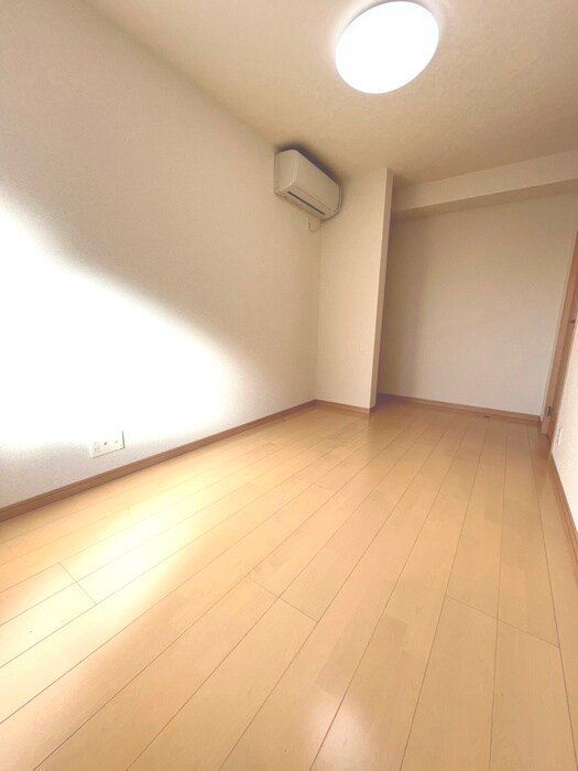 物件内観写真18　(居室)