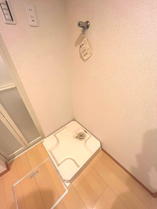 物件内観写真19　(洗濯機置場)