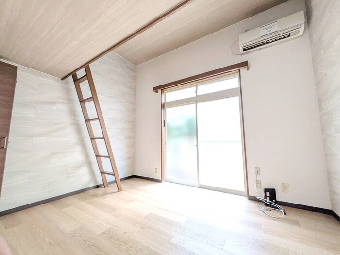 物件内観写真9　(居室)