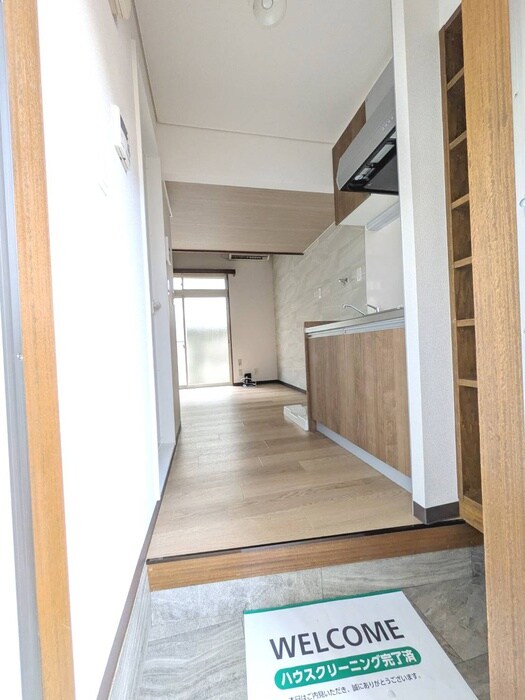 物件内観写真22　(玄関)