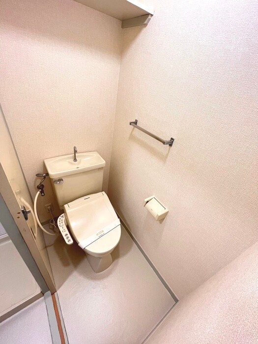 物件内観写真8　(トイレ)