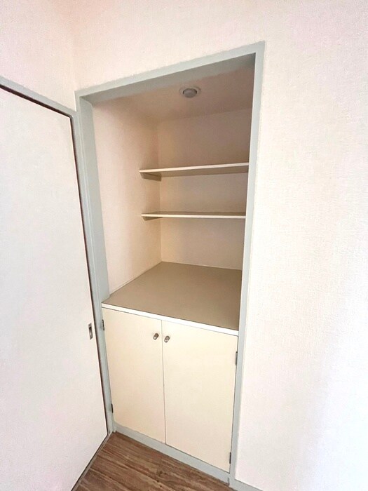 物件内観写真18　(収納)