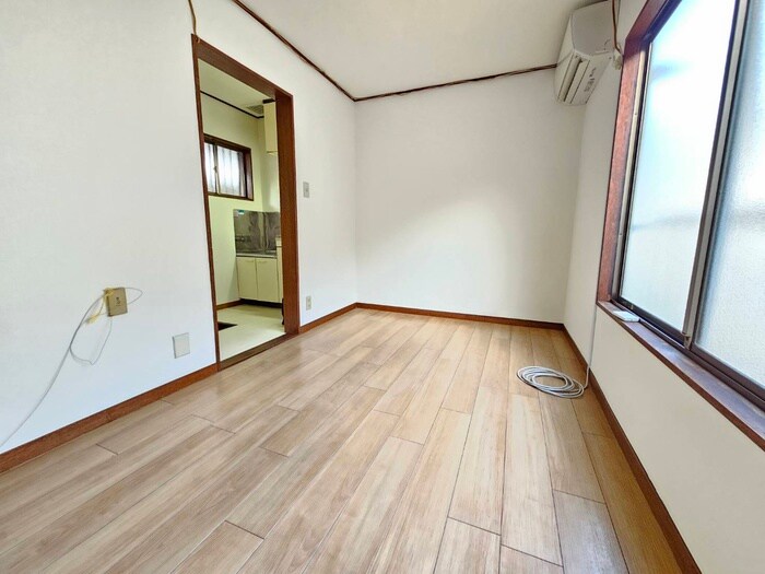 物件内観写真9　(居室)