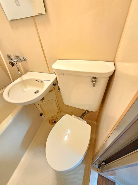 物件内観写真14　(トイレ)