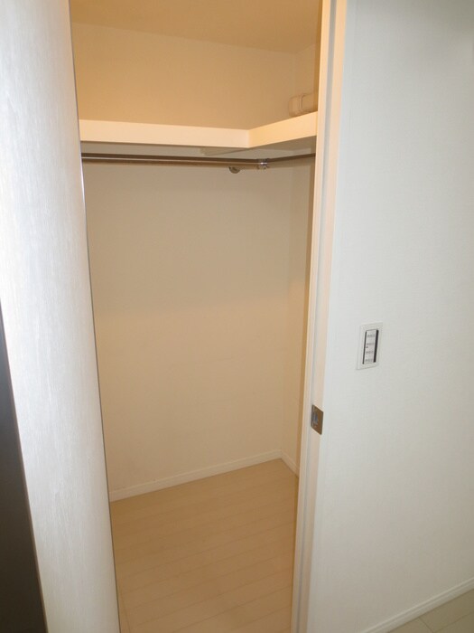 物件内観写真7　(収納)