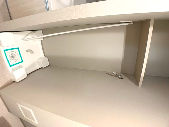 物件内観写真12　(洗濯機置場)