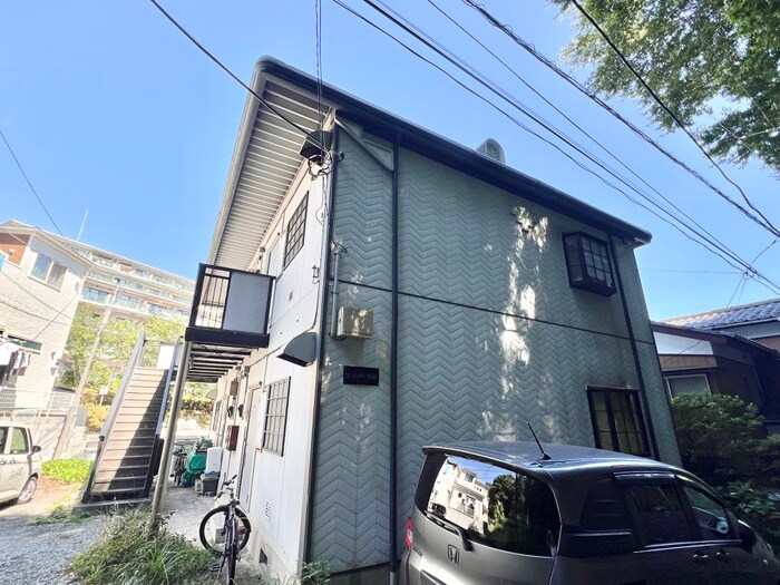 物件外観写真3　(駐車場)