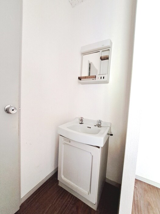 物件内観写真11　(洗面)