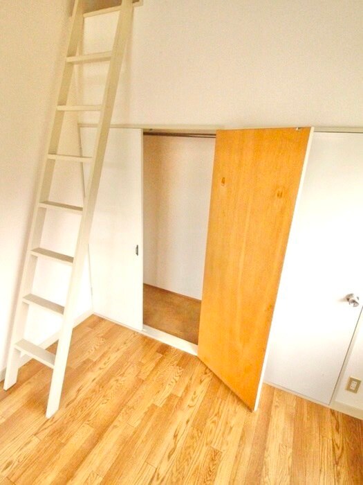 物件内観写真13　(収納)