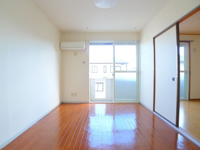 物件内観写真7　(居室)