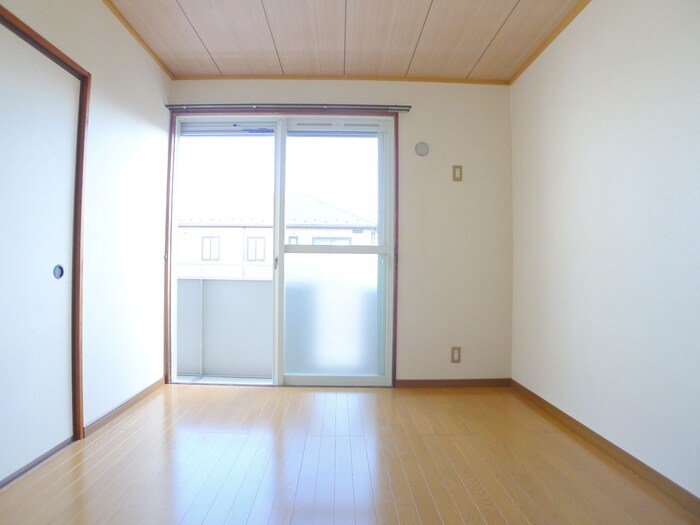 物件内観写真9　(居室)