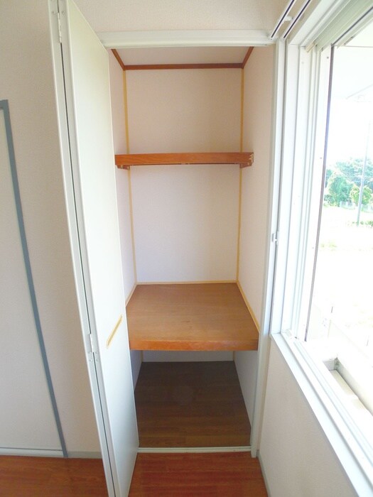 物件内観写真11　(収納)