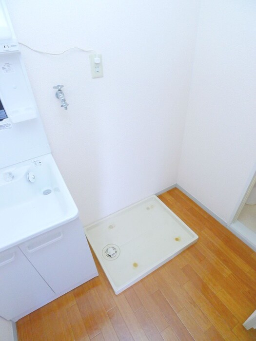 物件内観写真19　(洗濯機置場)